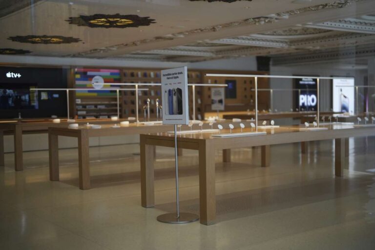 Apple स्टोर फुटप्रिंट भारत में फैलता है, जल्द ही आने वाला, टिम कुक की पुष्टि करता है