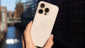 iPhone 16 प्रो प्राइस कट: iPhone 17 रिलीज़ से पहले बड़ी छूट उभरती है