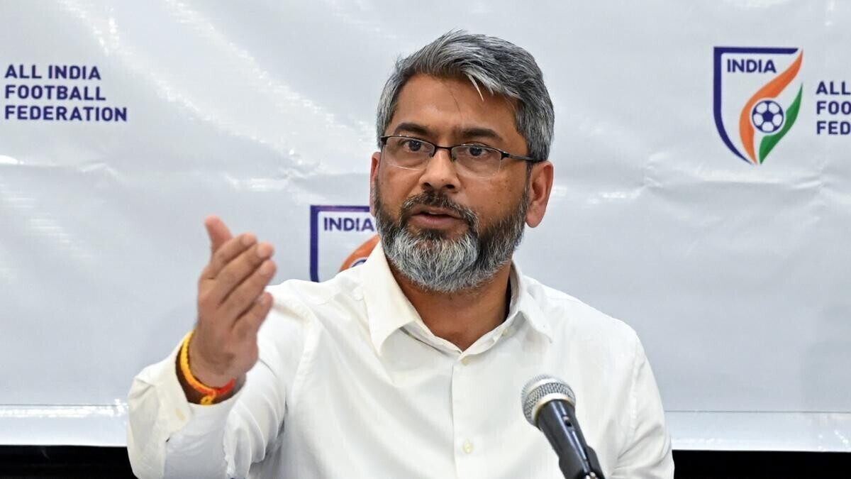 एआईएफएफ ने फीफा के रूप में खतरे पर प्रतिबंध लगा दिया, एएफसी ने संविधान के अनुसमर्थन के लिए 30 अक्टूबर को समय सीमा निर्धारित की