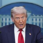 एक श्रद्धेय में, ट्रम्प ने अपने इस्तीफे की मांग के बाद इंटेल के सीईओ के दिनों की प्रशंसा की