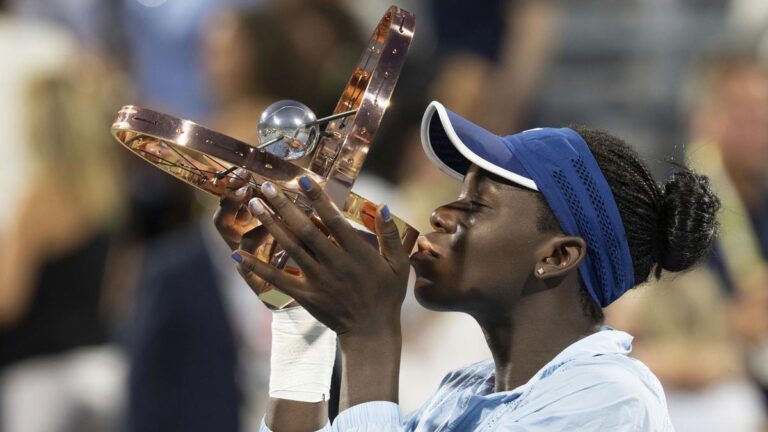 किशोर सनसनी mboko स्टन ओसाका को कनाडाई ओपन जीतने के लिए