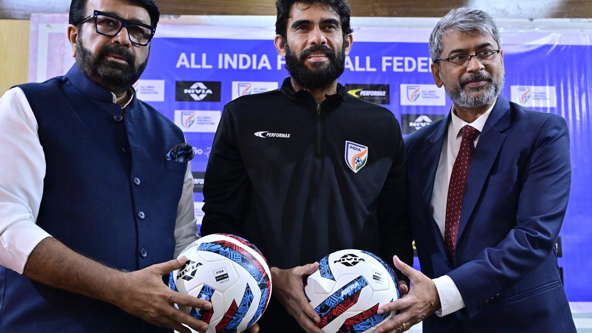 जमील ने बागान खिलाड़ियों की गैर-उपलब्धता की भूमिका निभाई