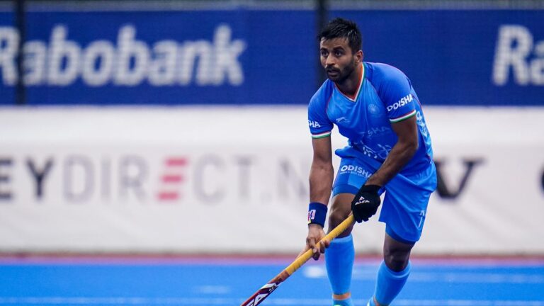 मैं 33 साल का हूं ... लेकिन रोनाल्डो 40 साल का है, मेस्सी 38 है: मनप्रीत सिंह ने धीमा करने से इनकार कर दिया