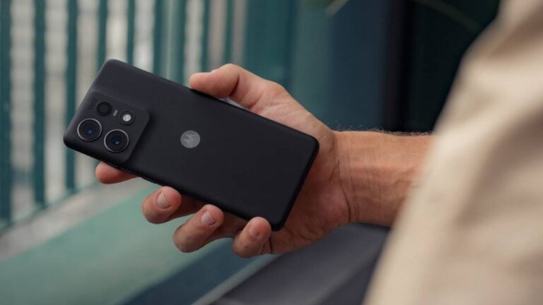 मोटोरोला एज 50 प्रो प्राइस कट 12GB रैम के साथ कटौती, 256GB स्टोरेज 21,000 रुपये के लिए उपलब्ध है: कहां से खरीदें