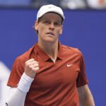 यूएस ओपन 2025: मार्च पर जनीक सिनर आंसू भरे गॉफ, स्वेटेक टॉयलेट के रूप में; Zverev तीसरे दौर में