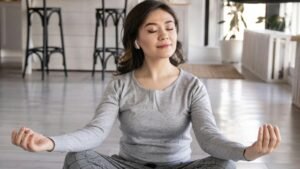 9 आसान माइंडफुलनेस व्यायाम हर दिन सकारात्मक रहने के लिए