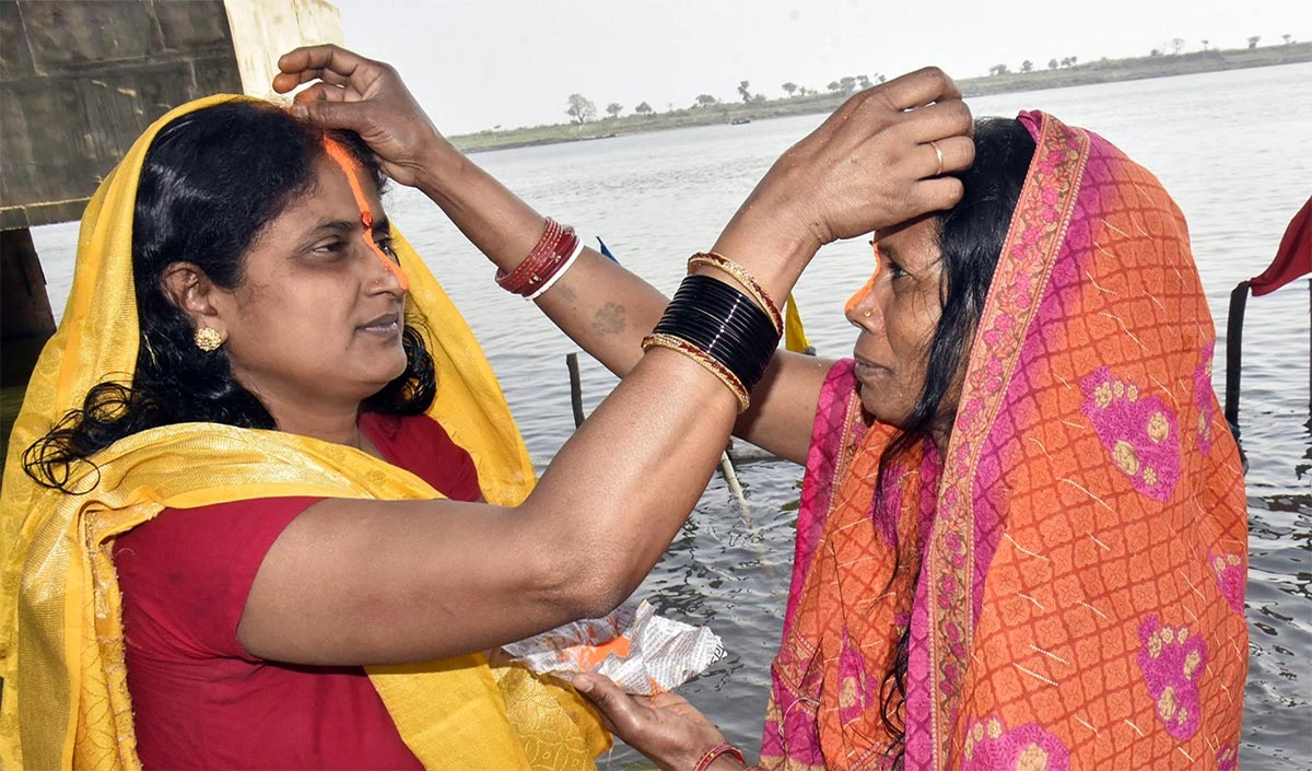 Jivitputrika vrat 2025: लिविंग फास्टिंग बच्चों को एक खुशहाल जीवन की शुभकामनाएं देने के लिए किया जाता है