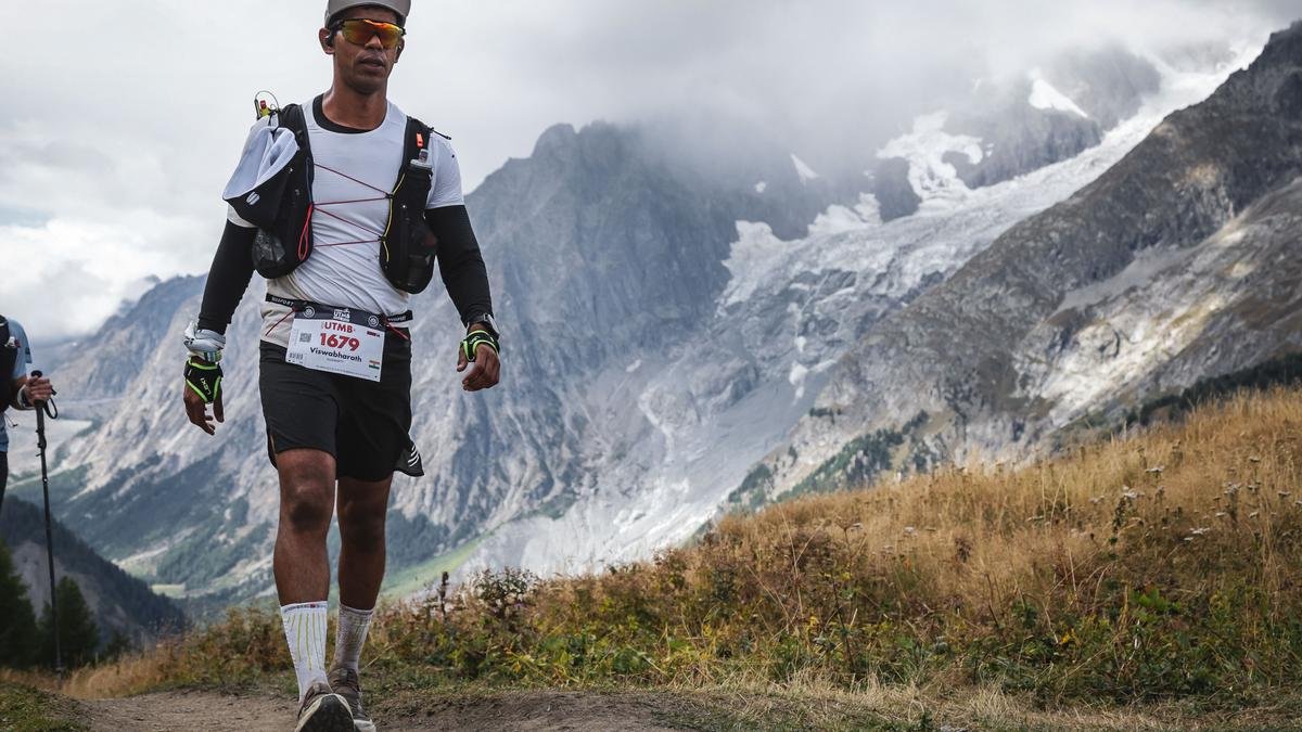 UTMB 2025: GUNTUR’S WISWABHARATH ALLAMSETTI दुनिया के सबसे कठिन अल्ट्रामरथन को खत्म करने की अपनी यात्रा पर