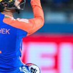 अभिषेक - शीर्ष पर सुंदर विध्वंसक