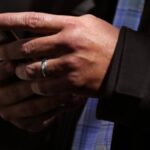 आपके पास कितने सिम हो सकते हैं, और अपने नाम पर मोबाइल नंबर कैसे जांचें? एक आसान गाइड