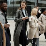 कार्यालय के कार्यकर्ताओं को वास्तव में प्रत्येक दिन कितने कदम उठाने चाहिए? यहाँ जवाब है