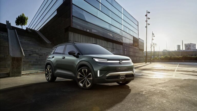 पहचान। क्रॉस कॉन्सेप्ट वोक्सवैगन की नवीनतम इलेक्ट्रिक कार है