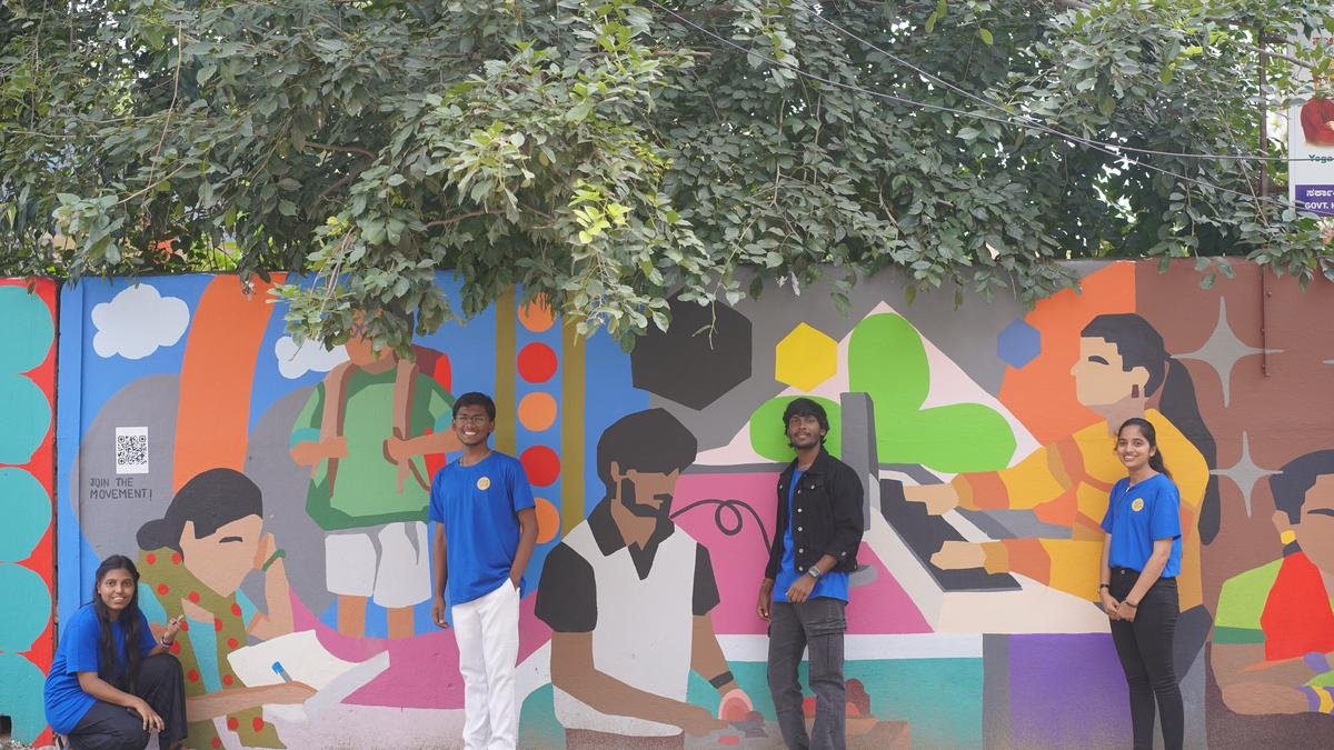 बेंगलुरु के केआर पुरम में एक दीवार पर युवा-नेतृत्व वाली भित्ति चित्रण सफलता