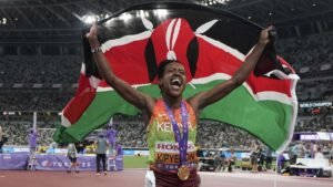 विश्व एथलेटिक्स चैंपियनशिप | Kipyegon अधिक इतिहास बनाता है, 1,500 मीटर पर चौथे विश्व खिताब के लिए ब्रीज़ में जीतता है