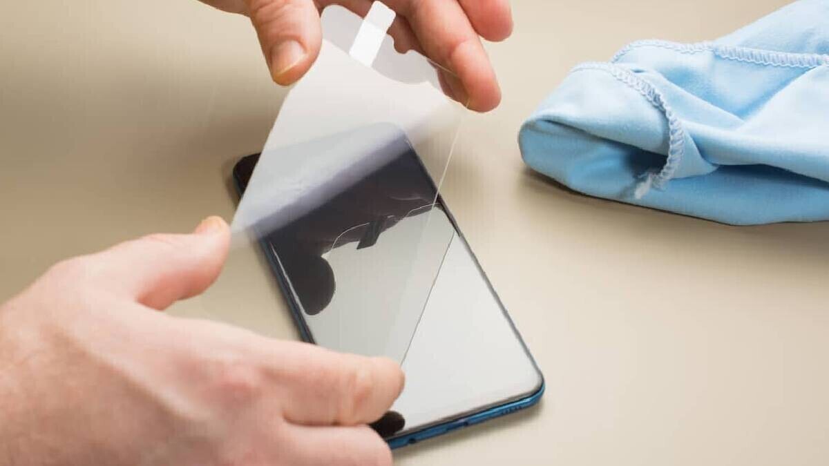 सिम कार्ड आपके नए फोन में काम नहीं कर रहा है? यहाँ कुछ सेटिंग हैं जिन्हें आपको तुरंत सक्रिय करना होगा