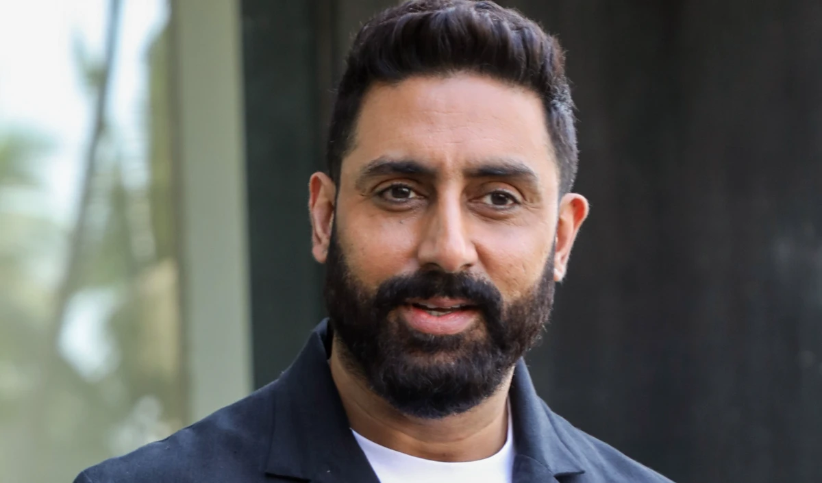 अभिषेक बच्चन के अवॉर्ड जीतने पर विवाद, पत्रकार ने लगाया अवॉर्ड खरीदने का आरोप, एक्टर बोले- ये मेरा खून, पसीना और मेहनत है!