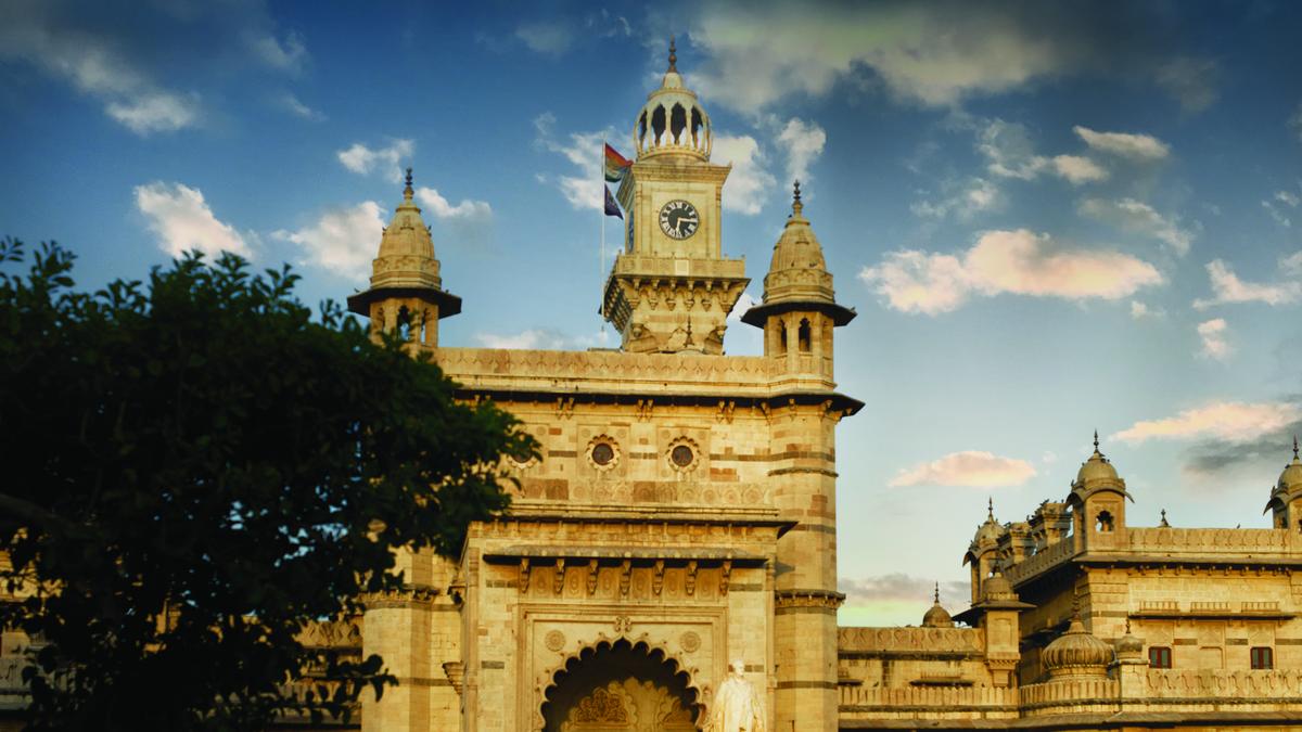 अजमेर का मेयो कॉलेज 150 साल पुराना हो गया। क्या यह भारत का सबसे अच्छा बोर्डिंग स्कूल है?