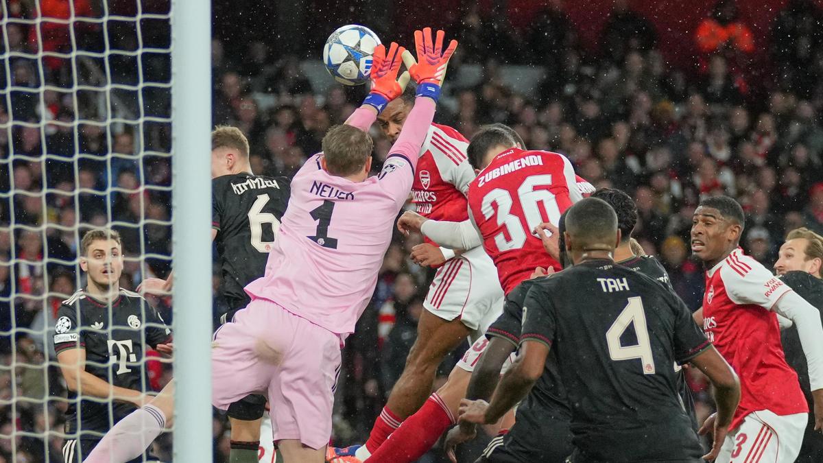 आर्सेनल ने बायर्न म्यूनिख को 3-1 से हराकर चैंपियंस लीग में शीर्ष स्थान हासिल किया