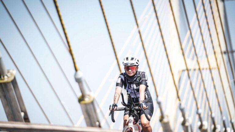 तिरुवनंतपुरम की डॉ. श्रीदेवी वॉर्टरर से मिलें, जिन्होंने गोवा में आयरनमैन 70.3 चैलेंज में जीत हासिल की