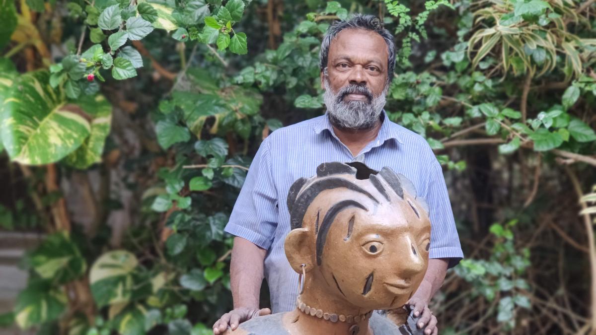 प्राइमल कनेक्शंस, बेंगलुरु में जी रेघू का एकल शो, मानवीय रिश्तों के मूल्य का प्रतीक है