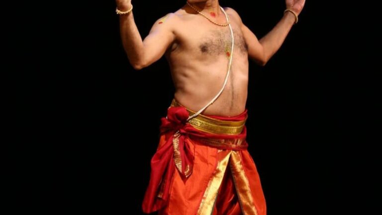 भरतनाट्यम में एक पुरुष आवाज़: जी. नरेंद्र की कहानी