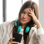 मनोवैज्ञानिक बताते हैं कि जेन ज़ेड को हर चीज़ 'ज़्यादा' क्यों लगती है और वह इसके बारे में खुलकर बात क्यों करती है