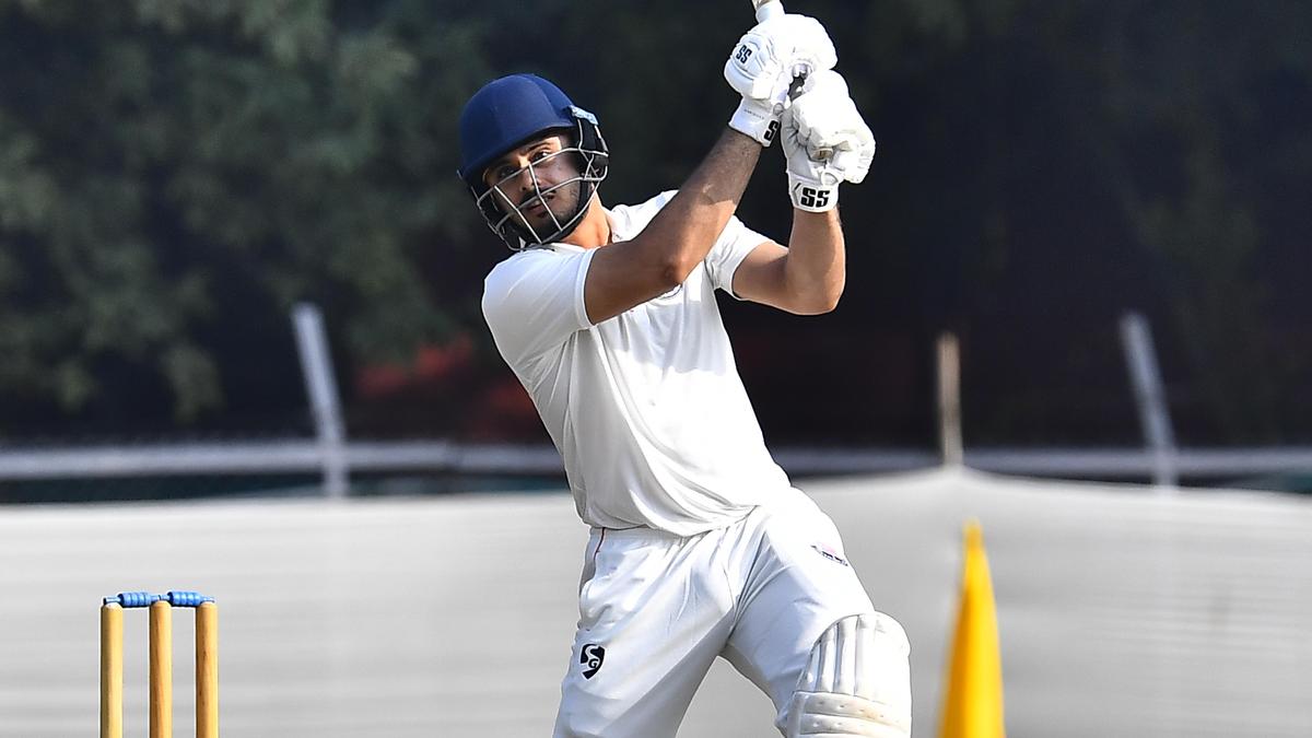 रणजी ट्रॉफी 2025-26 | जम्मू-कश्मीर के नियंत्रण में हैदराबाद है