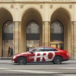 वीआईपी एक्सेस: म्यूनिख में मर्सिडीज-बेंज के पॉपअप बीस्पोक स्टूडियो के अंदर का नजारा