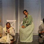 सत्य जैसा कुछ: जीवन और हानि पर एकालाप