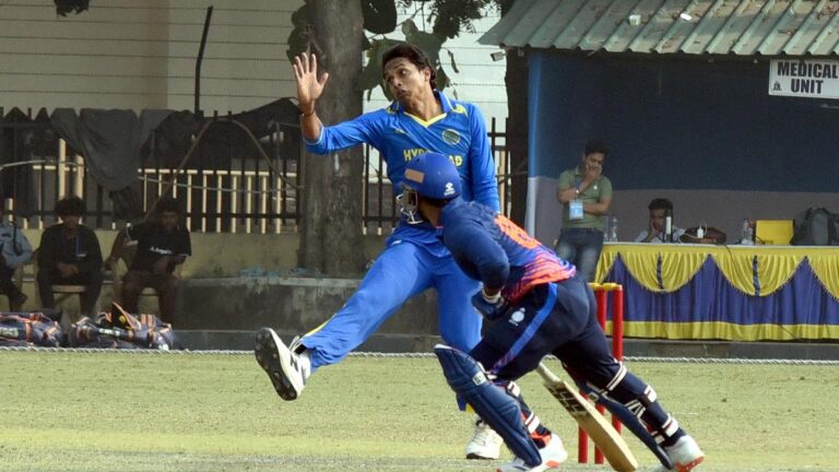 सैयद मुश्ताक अली ट्रॉफी | मिलिंद और राहुल ने हैदराबाद के पांच विकेट चटकाए। मप्र पर जीत