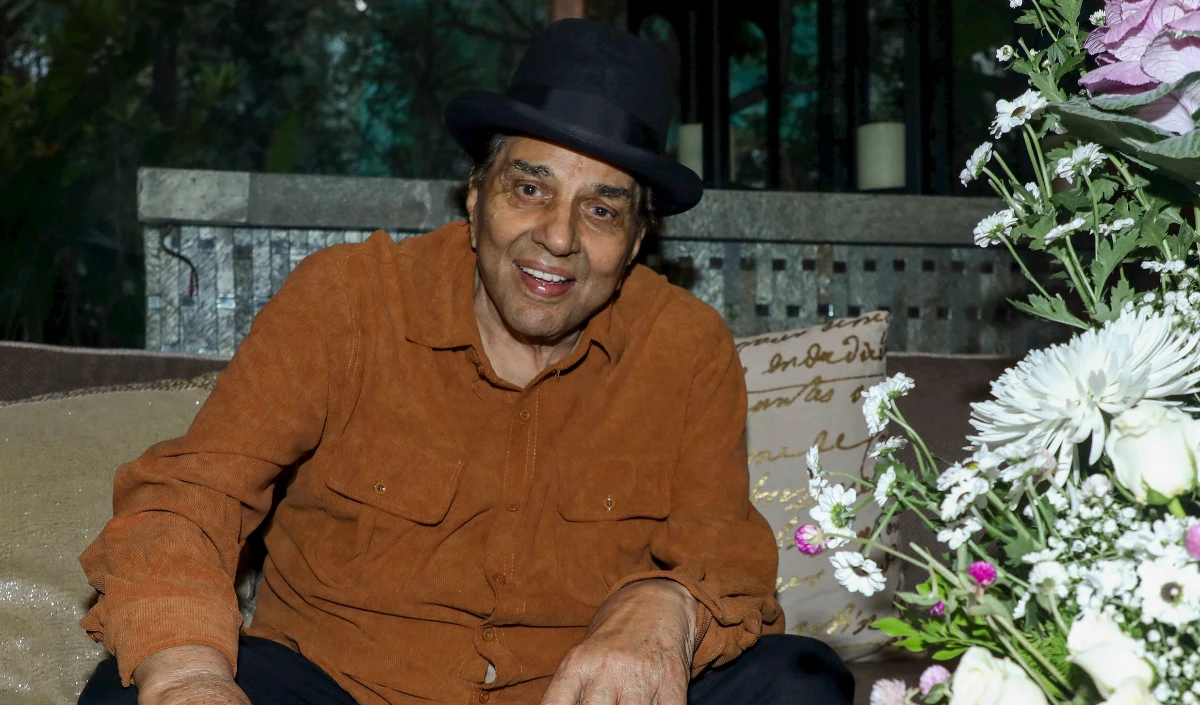 हिंदी सिनेमा के पसंदीदा अभिनेता धर्मेंद्र का निधन, पीएम मोदी ने दी श्रद्धांजलि, बोले- भारतीय सिनेमा में एक युग का अंत