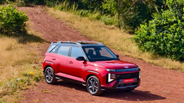 हुंडई वेन्यू: एक बड़ा बदलाव, लेकिन किस कीमत पर?