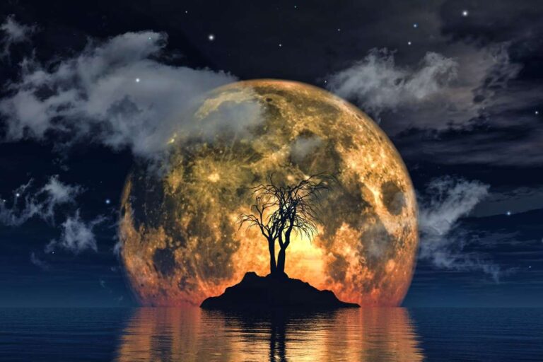 2026 की शुरुआत सुपरमून से होगी: भारत में इसे कब और कैसे देखें