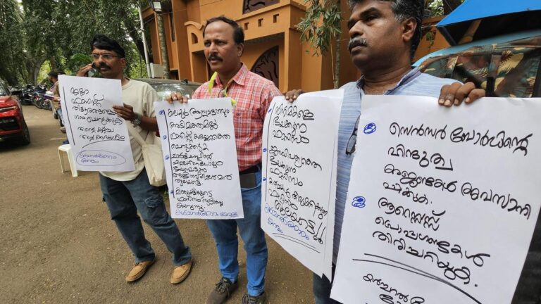 IFFK 2025: केरल के संस्कृति मंत्री ने चलचित्रा अकादमी को केंद्र द्वारा सेंसर से छूट से वंचित सभी फिल्मों को प्रदर्शित करने का निर्देश दिया