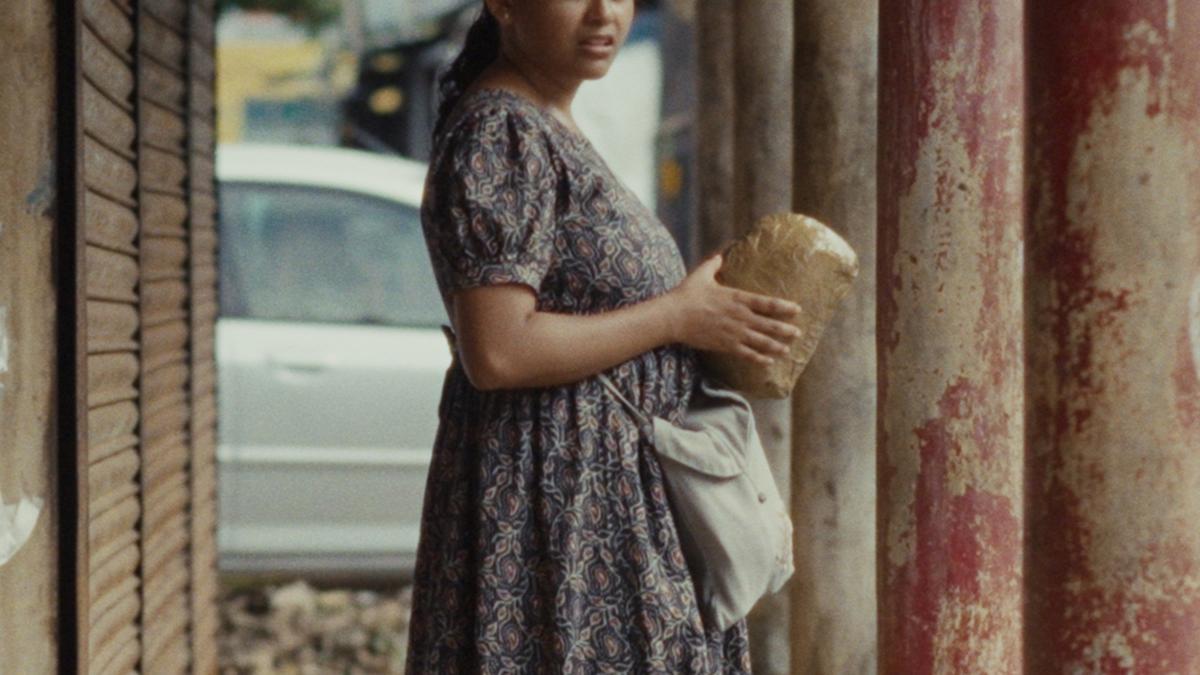 IFFK 2025: फाजिल रजाक की मोहम विषाक्तता का जश्न मनाने वाली फिल्मों के लिए एक मारक है