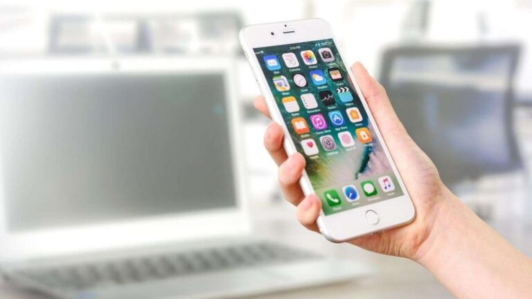 iPhone के हरे और नारंगी बिंदु: ये लाइटें आपकी गोपनीयता के बारे में क्या बताती हैं