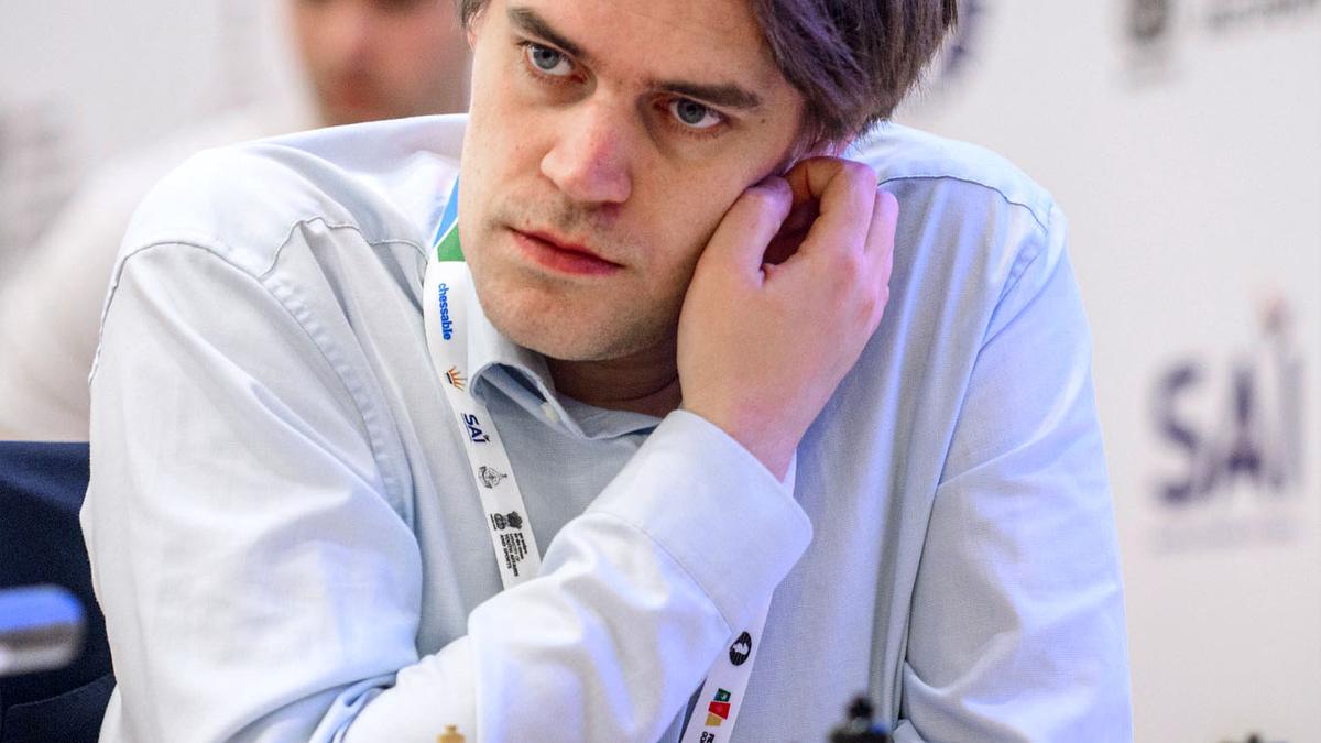 अभ्यर्थियों का केवल एक ही लक्ष्य हो सकता है: प्रथम स्थान के लिए खेलना