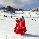 इस सर्दी में, क्रिसमस उत्सव ने मरणासन्न कश्मीर पर्यटन की भावना को बढ़ा दिया है