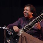 उस्ताद शाहिद परवेज़ खान का संगीत संगीत के प्रति उनके जुनून से प्रेरित है