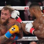 एंथोनी जोशुआ ने हेवीवेट लड़ाई जीतने के लिए छठे राउंड में जेक पॉल को हरा दिया