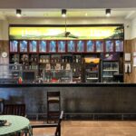 गॉल में, सिडनी होटल में अरैक शॉट्स और कोथू के साथ कुछ आकर्षक इतिहास की गहराई में जाएँ