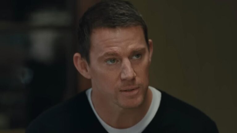 चैनिंग टैटम एक अजीब-से-काल्पनिक कहानी में मंत्रमुग्ध कर देता है