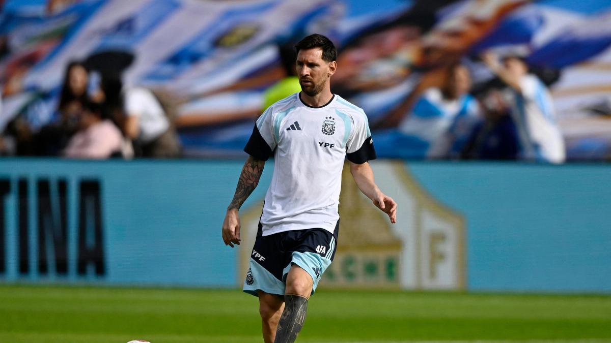 जब मेसी की बात आती है तो कोलकाता के प्रशंसकों के लिए पैसा कोई मायने नहीं रखता