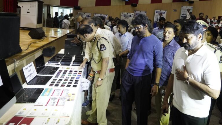 पायरेसी पर कुछ समय के लिए विराम लग गया है, लेकिन लीक का जाल अभी भी टूटा नहीं है