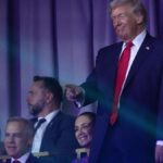 फीफा ने खेल पर अपने पारंपरिक फोकस से हटकर राष्ट्रपति डोनाल्ड ट्रम्प को शांति पुरस्कार दिया