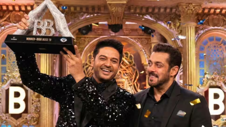 बिग बॉस 19 विजेता: गौरव खन्ना ने ट्रॉफी और 50 लाख रुपये का नकद पुरस्कार जीता - जानिए उनकी कुल संपत्ति और कमाई के बारे में