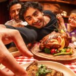 मलायका अरोड़ा के क्रिसमस के केंद्र में उनकी मां जॉयस हैं