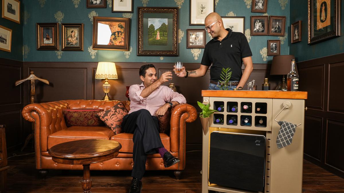 यहां बताया गया है कि इस नए साल की पूर्व संध्या पर आप अपने कॉकटेल लाउंज को पार्टी के लिए कैसे बेहतर बना सकते हैं