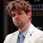 विश्व ब्लिट्ज़ चैंपियनशिप: दोहा में पहले दिन एरीगैसी ने कार्लसन को हराकर संयुक्त नेता बनकर उभरी