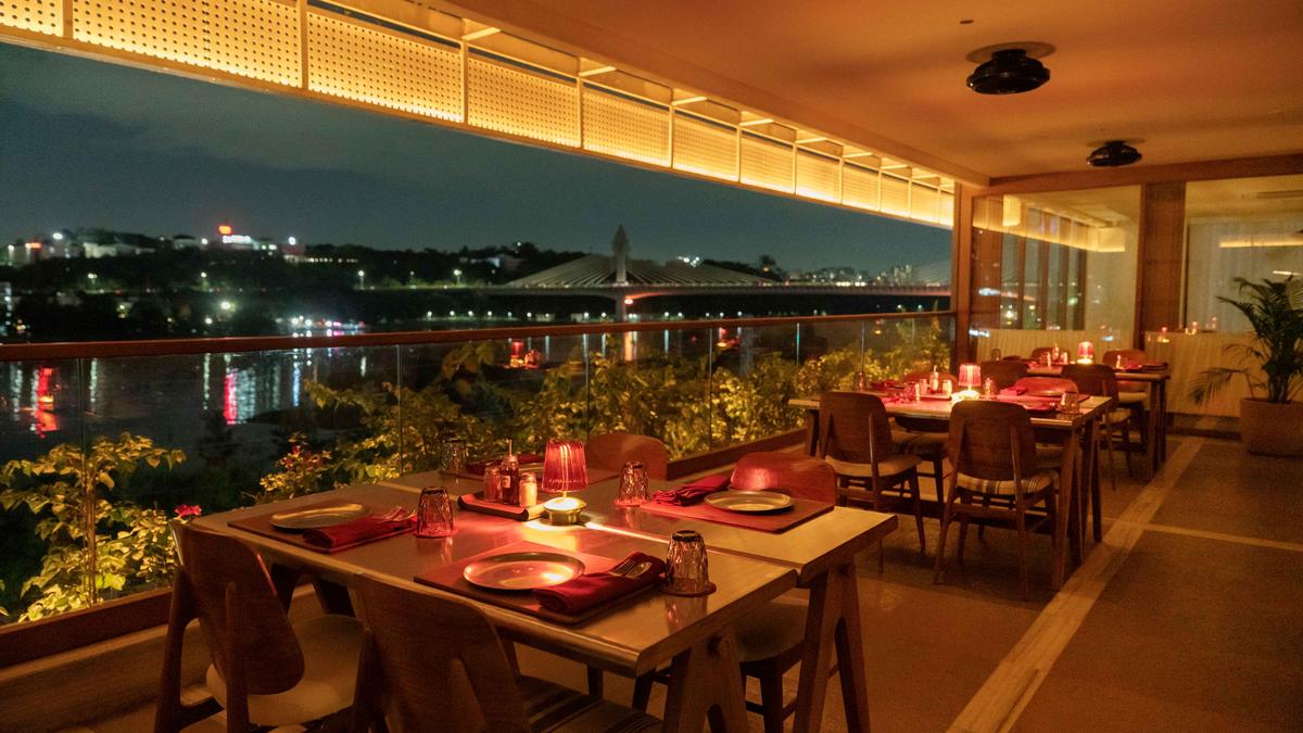 हैदराबाद में ओरलो क्षेत्रीय भारतीय व्यंजन परोसता है